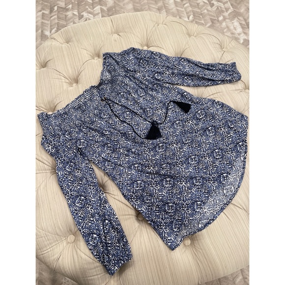 G.I.L.I. Off-the-Shoulder Long Sleeve Blouse Tunic - Picture 13 of 13